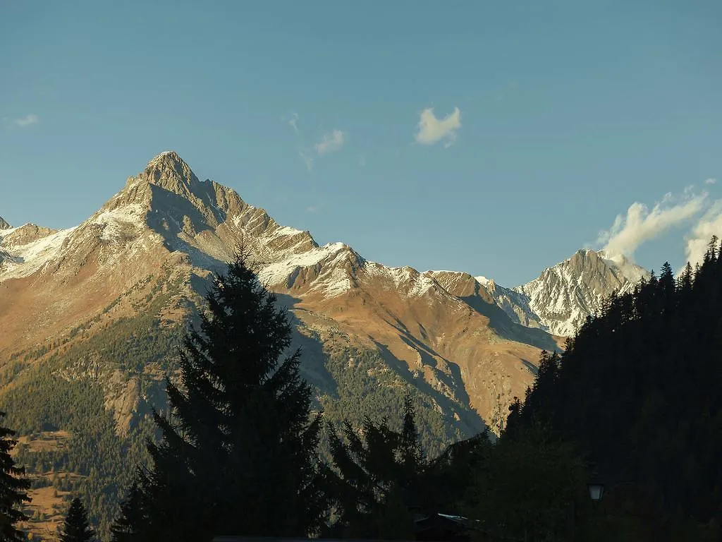 Cozy Holiday Home In Valfr Jus Near Ski Lift 0*, Valfrejus France